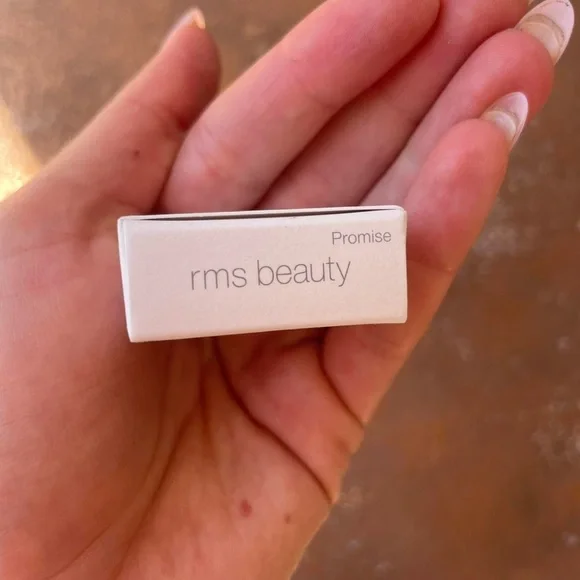 RMS Beauty Lip2Cheek shade promise (a soft rose pink) / 0.7oz - Picture 4 of 5